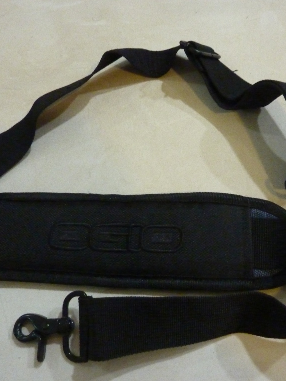 OGIO Padded Replacement Shoulder Strap – Adjustable w/ Metal Swivel Hooks